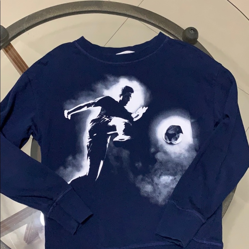 Long sleeve tee